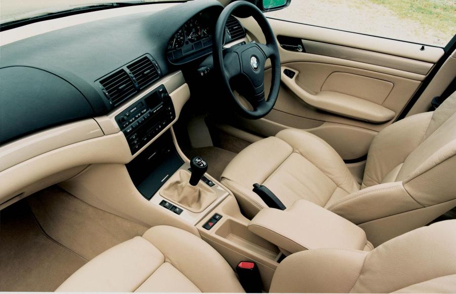  BMW 3-Series Touring 1999 года  (фото 18 из 27)